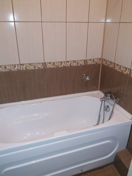 Metrou Pacii, particular, centrala proprie.